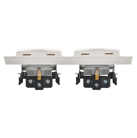 Розетка с крышкой Brite 16А IP44 РСбш10-3-44-БрБ механизм бел. в сб 2шт IEK BR-R16-16-44-2-K01-F-PRO