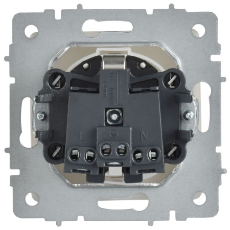 Розетка BRITE РСбш10-3-БрАБ 16А IP20 с заземл. защ. шторки с крышкой механизм арктич. бел. IEK BR-R16-16-K91