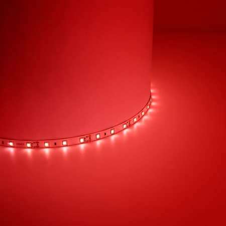 Cветодиодная LED лента Feron LS603, 60SMD(2835)/м 4.8Вт/м  5м IP20 12V красный 27672