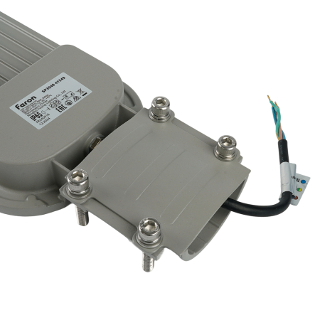 Светодиодный уличный консольный светильник Feron SP3040 80W 5000K 230V, серый 41549