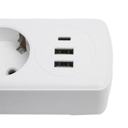 Удлинитель 3-местный c/з 3x1 мм2, 1,8 м, 250В, 10А, 2USB+1Type-C 2,4А, серия Home, белый STEKKER HM08-33-02 49970