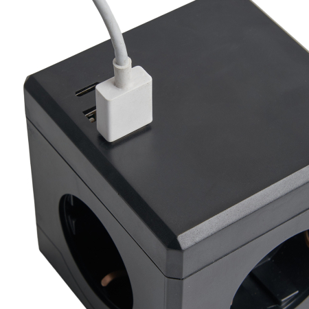 HM10-41-01 Удлинитель 3-местный с/з, 3x1мм2, 1.5м, 250В, 16А, 2USB+1С, 5V 3,1А, серия Comfort, черный 49657