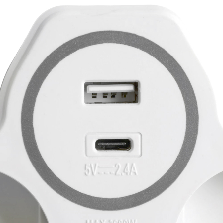 Разветвитель сетевой 2-местный с/з STEKKER ADP16-15-20, 250V, 16A и USB+Type C на 2.4А, белый/серый 50071