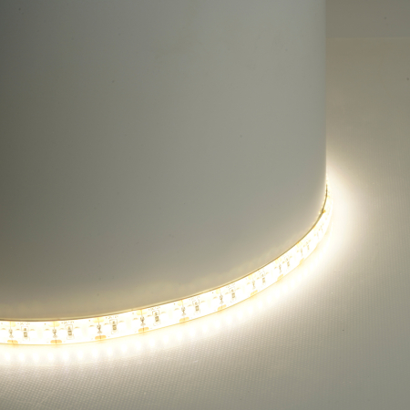 Светодиодная LED лента Feron LS626, 180SMD(2835)/m 17W/m 12V 5m 4000К IP65 51639