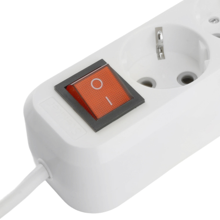 Удлинитель 4-местный с/з с выключ. STEKKER HM071-41-02 3x1мм2, 2м, 250В, 16А, 1USB+2C, 2.4A, сер Home, белый 50139