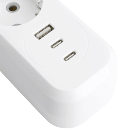 Удлинитель 3-местный с/з с выключ. STEKKER HM071-31-05 3x1мм2, 5м, 250В, 16А, 1USB+2C, 2.4A, сер Home, белый 50138