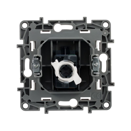 Розетка компьютерная 1-м СП Etika RJ45 кат.5E UTP механизм бел. IEK 672241